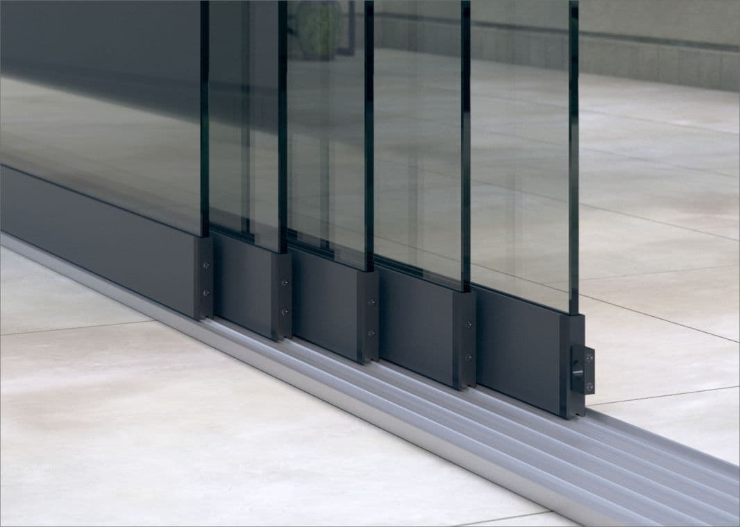 Greenline Glasschiebewand (5 spurig) - 01 greenline schiebewand anthrazit 5spurig verasol 2 - gl-gsw-5sp-6000-antr