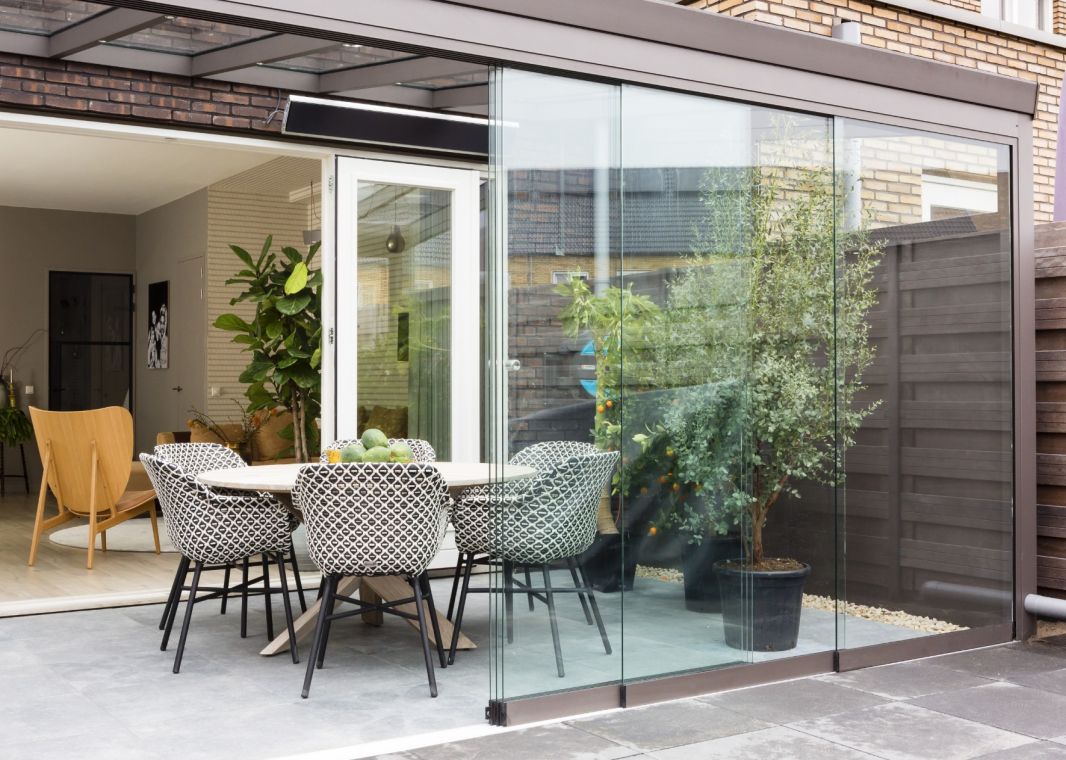 Profiline Glasschiebewand (4 spurig) - 02 profiline schiebewand aluminium 4spurig verasol 1 - pl-gsw-4sp-3500-ev1