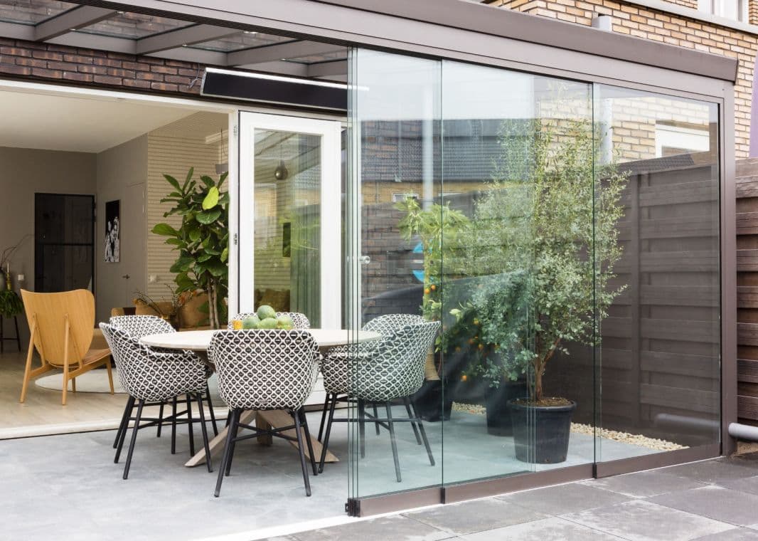 Greenline Glasschiebewand (5 spurig) - 04 greenline schiebewand anthrazit 5spurig verasol 2 - gl-gsw-5sp-6000-antr